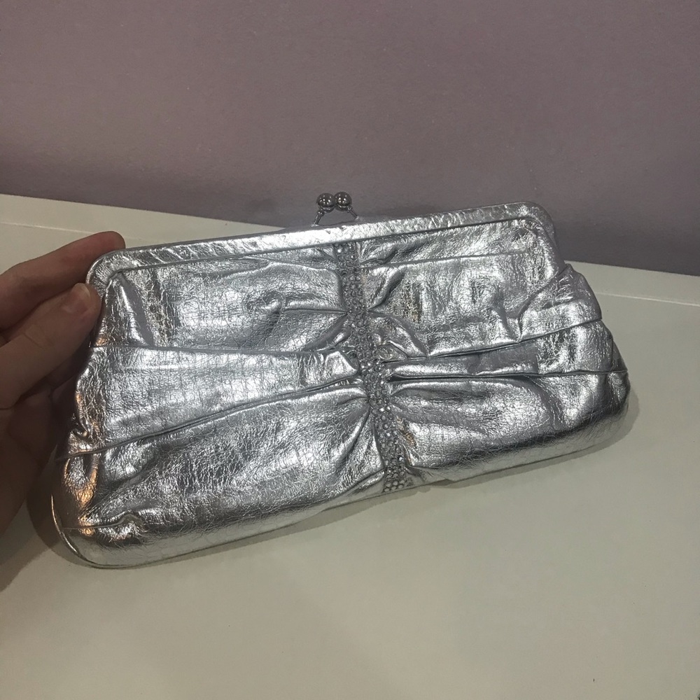 Silver Clutch/Shoulder bag w diamonds